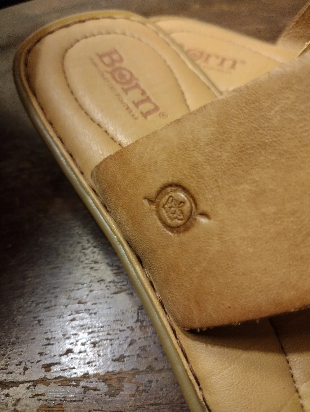 Born Tan Leather Cherita Slide Sandals Size 9 - Picture 3 of 7